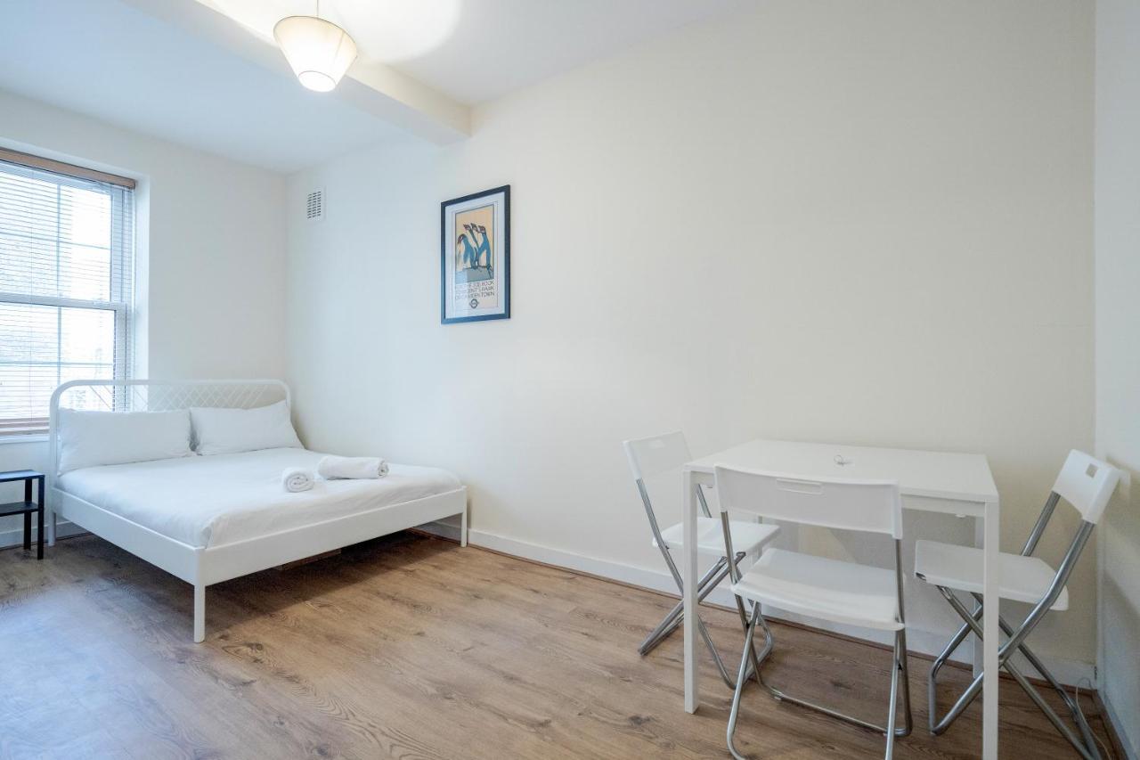 Aplacetostay Apartment, Zone 1 Liv Habitación en casa particular Londres
